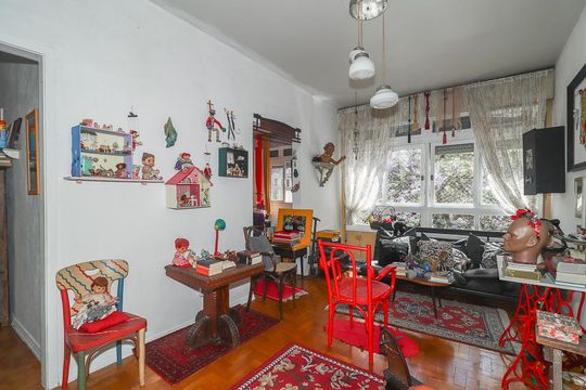 Sala de apartamento à venda com 2 quartos, 95m² em Centro Histórico, Porto Alegre