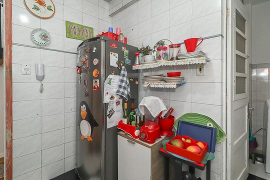 Cozinha de apartamento à venda com 2 quartos, 95m² em Centro Histórico, Porto Alegre