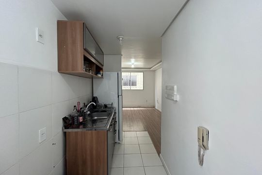 Cozinha de apartamento para alugar com 2 quartos, 42m² em Santos Dumont, São Leopoldo