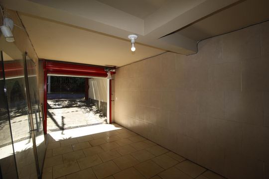 Garagem de casa à venda com 5 quartos, 321m² em Jardim Sabará, Porto Alegre