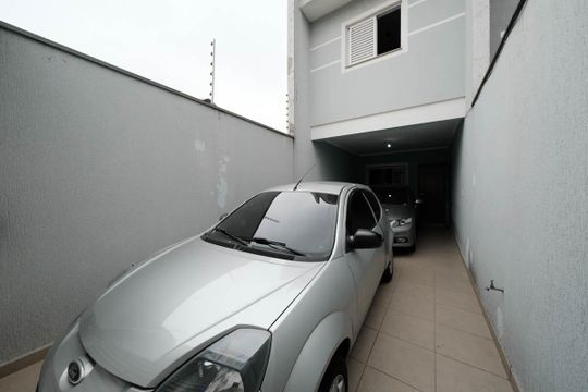 Garagem de casa à venda com 3 quartos, 110m² em Parque Boturussu, São Paulo