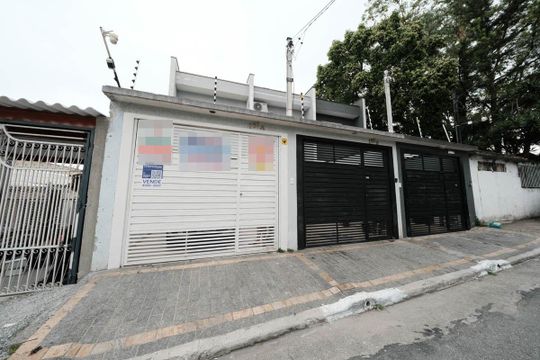 Fachada de casa à venda com 3 quartos, 110m² em Parque Boturussu, São Paulo