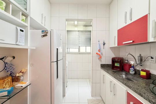 Cozinha de apartamento à venda com 2 quartos, 78m² em Castelo, Belo Horizonte