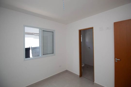 Quarto de apartamento à venda com 1 quarto, 28m² em Vila Mazzei, São Paulo