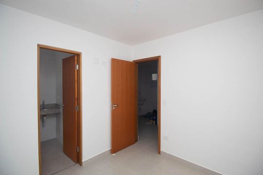 Quarto de apartamento à venda com 1 quarto, 28m² em Vila Mazzei, São Paulo