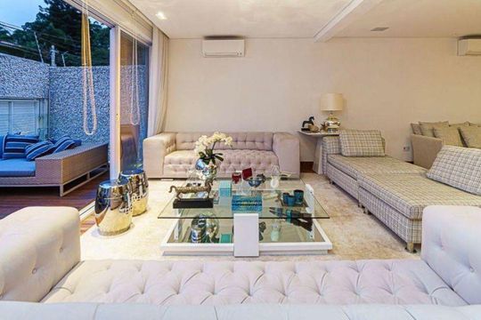 Casa à venda com 3 quartos, 1000m² em Pacaembu, São Paulo