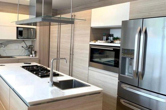 Casa à venda com 3 quartos, 1000m² em Pacaembu, São Paulo