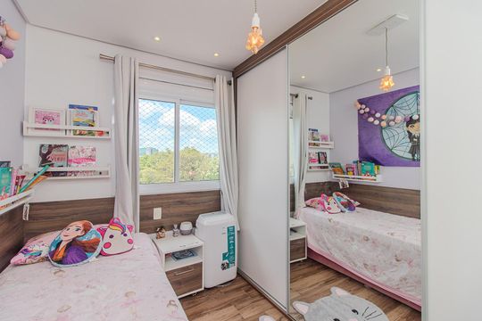 Quarto 1 de apartamento à venda com 2 quartos, 65m² em Menino Deus, Porto Alegre