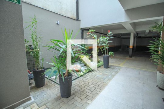 Área comum de kitnet/studio para alugar com 1 quarto, 26m² em Quarta Parada, São Paulo