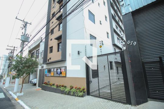 Fachada de kitnet/studio para alugar com 1 quarto, 26m² em Quarta Parada, São Paulo