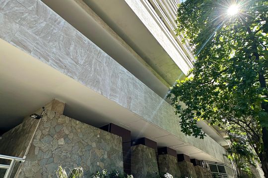 Fachada de apartamento para alugar com 4 quartos, 300m² em Copacabana, Rio de Janeiro