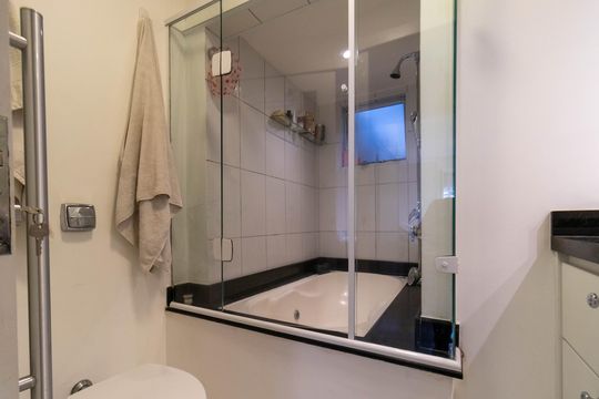 Bnaheiro da Suíte de apartamento à venda com 2 quartos, 112m² em Perdizes, São Paulo