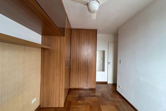 Apartamento à venda com 2 quartos, 55m² em Jardim Ester Yolanda, São Paulo