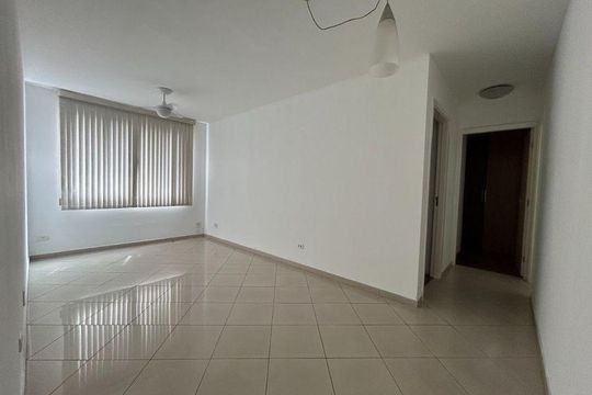 Apartamento à venda com 2 quartos, 55m² em Jardim Ester Yolanda, São Paulo