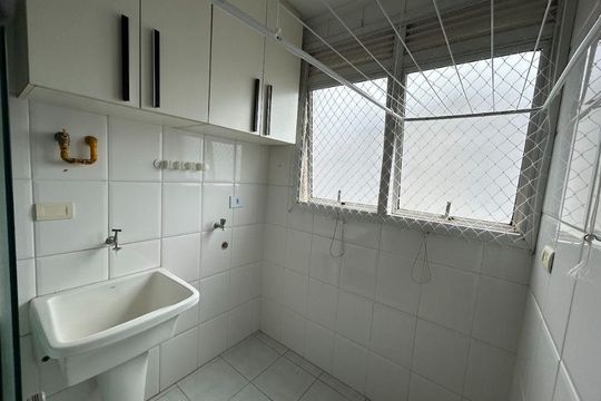 Apartamento à venda com 2 quartos, 55m² em Jardim Ester Yolanda, São Paulo