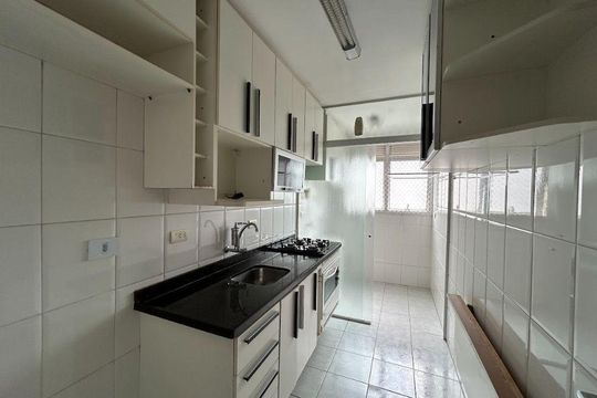 Apartamento à venda com 2 quartos, 55m² em Jardim Ester Yolanda, São Paulo