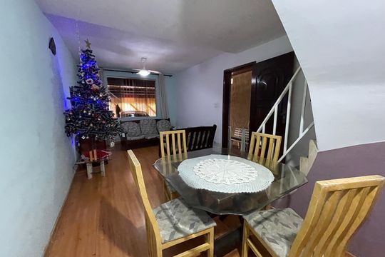 Sala de casa à venda com 2 quartos, 140m² em Jardim Esmeralda, São Paulo
