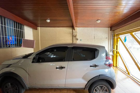 Garagem de casa à venda com 2 quartos, 140m² em Jardim Esmeralda, São Paulo