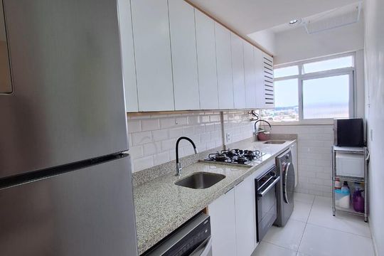 Cozinha e área de serviço de apartamento à venda com 2 quartos, 58m² em São Francisco Xavier, Rio de Janeiro