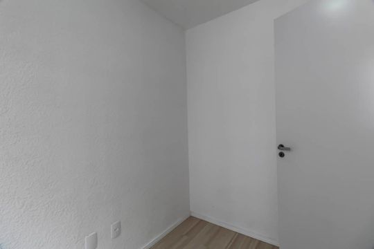 Quarto 1 de apartamento à venda com 2 quartos, 34m² em Fazenda da Juta, São Paulo