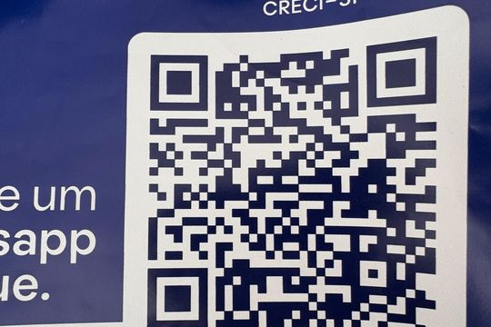 Plaquinha instalada COD DSZW-434 de apartamento para alugar com 2 quartos, 69m² em Parque Cecap, Jundiaí