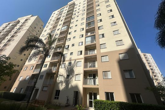 Fachada de apartamento para alugar com 3 quartos, 68m² em Jardim Tupanci, Barueri