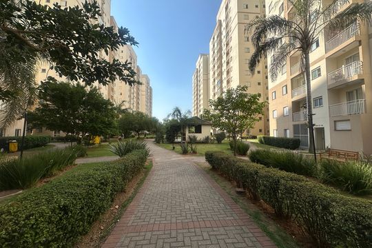 Área comum de apartamento para alugar com 3 quartos, 68m² em Jardim Tupanci, Barueri