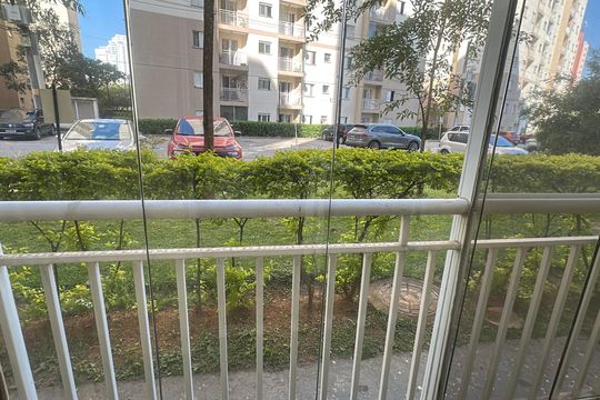 Varanda de apartamento para alugar com 3 quartos, 68m² em Jardim Tupanci, Barueri