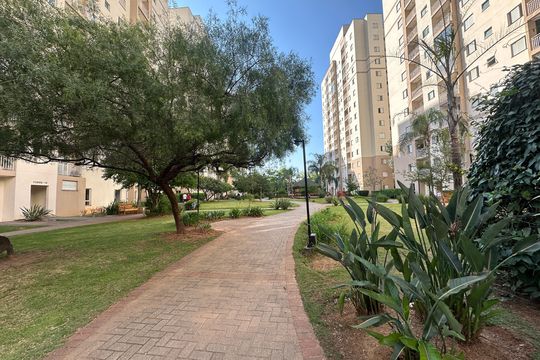 Área comum de apartamento para alugar com 3 quartos, 68m² em Jardim Tupanci, Barueri