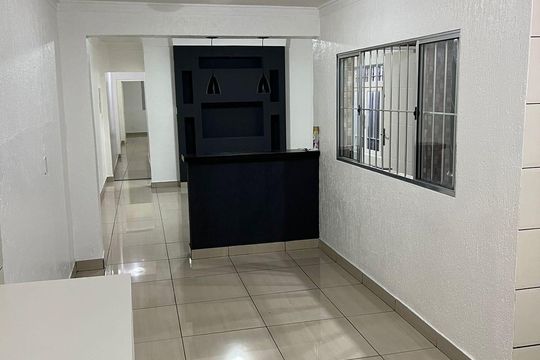 Sala de casa à venda com 3 quartos, 220m² em São Lucas, São Paulo