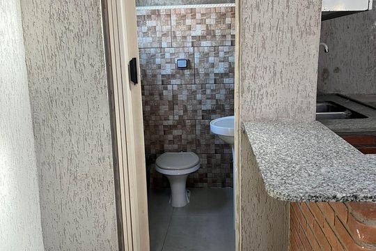 Área Externa de casa à venda com 3 quartos, 220m² em São Lucas, São Paulo