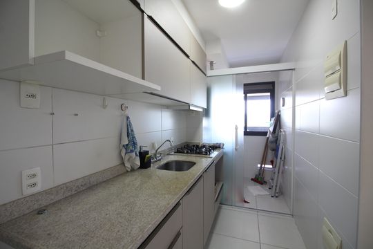 Cozinha de apartamento à venda com 2 quartos, 68m² em Barra Olímpica, Rio de Janeiro