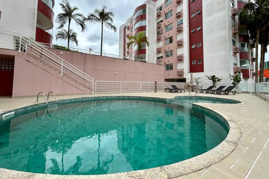 Área comum - Piscina de apartamento para alugar com 2 quartos, 82m² em Saco Grande, Florianópolis