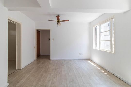 Sala de apartamento à venda com 2 quartos, 76m² em Partenon, Porto Alegre