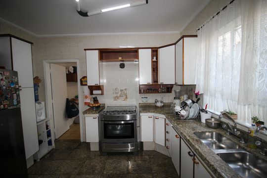 Cozinha de casa para alugar com 3 quartos, 360m² em Jardim Santa Rosália, Sorocaba