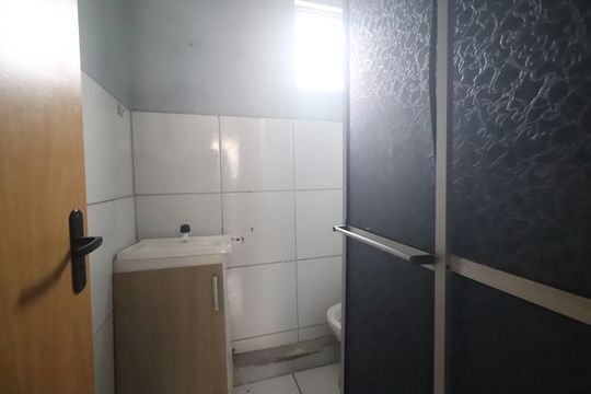 Banheiro de apartamento para alugar com 2 quartos, 57m² em Santo Afonso, Novo Hamburgo