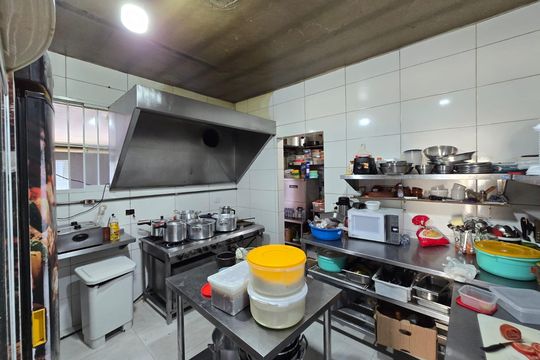 Cozinha de casa à venda com 2 quartos, 260m² em Vila Endres, Guarulhos