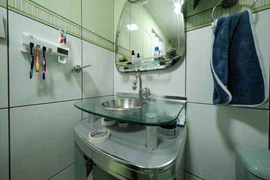 Banheiro de casa à venda com 3 quartos, 58m² em Jardim Belem, São Paulo