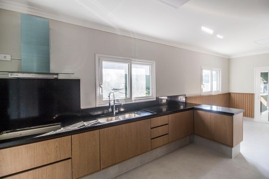 Cozinha de casa de condomínio à venda com 5 quartos, 507m² em Tamboré, Santana de Parnaíba