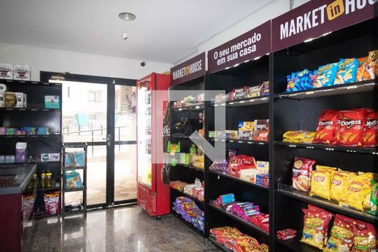 Mercadinho de apartamento para alugar com 3 quartos, 67m² em Vila Rosalia, Guarulhos