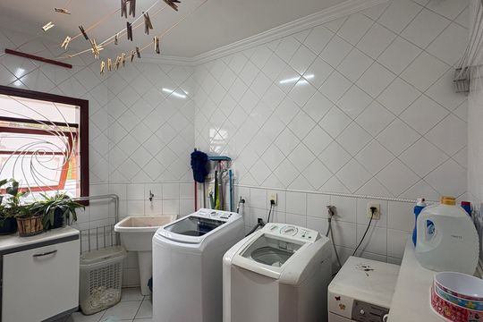 Área de Serviço de casa de condomínio à venda com 5 quartos, 500m² em Jardim Tarumã, Jundiaí