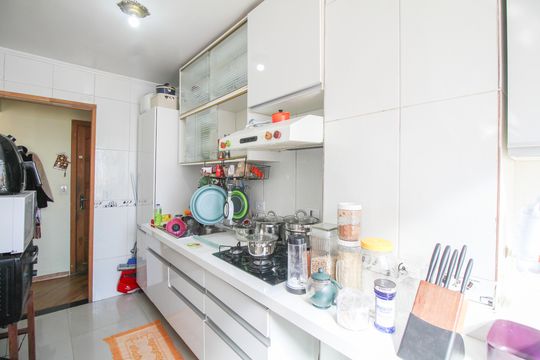 Cozinha de apartamento para alugar com 2 quartos, 54m² em Brás, São Paulo