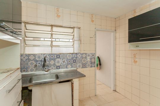 Cozinha de casa à venda com 2 quartos, 120m² em Vila Baby, São Paulo