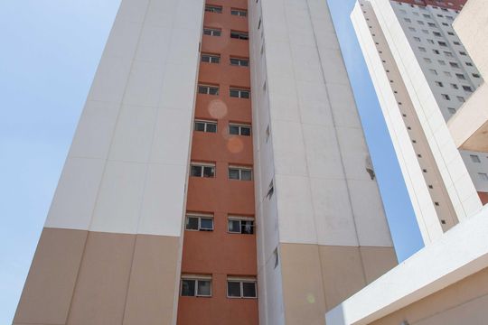 Fachada do bloco de apartamento à venda com 2 quartos, 44m² em Canhema, Diadema