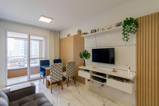 Apartamento à venda com 2 quartos, 54m² em Vila Galvão, Guarulhos