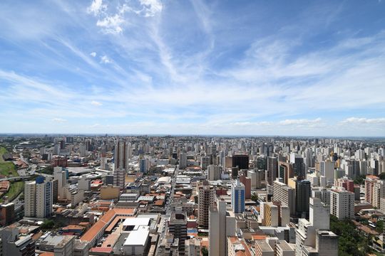Vista de kitnet/studio para alugar com 1 quarto, 43m² em Centro, Campinas