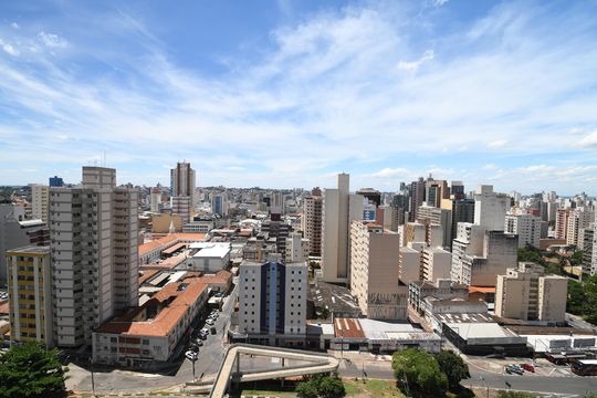 Sacada - Vista de kitnet/studio para alugar com 1 quarto, 43m² em Centro, Campinas