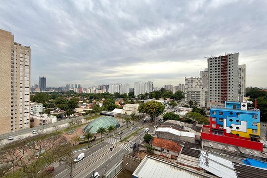 Vista  de apartamento para alugar com 2 quartos, 37m² em Santo Amaro, São Paulo