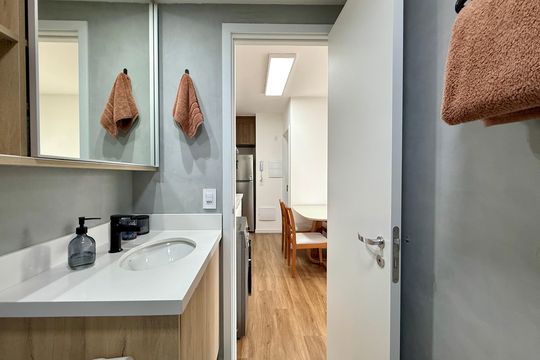 Banheiro  de apartamento para alugar com 2 quartos, 37m² em Santo Amaro, São Paulo