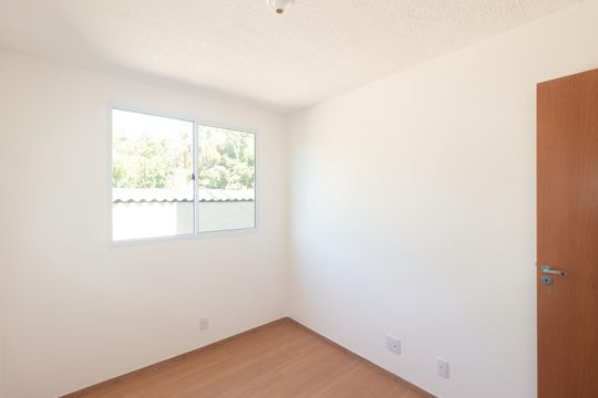 Quarto 2 de apartamento para alugar com 2 quartos, 42m² em Campo Grande, Rio de Janeiro